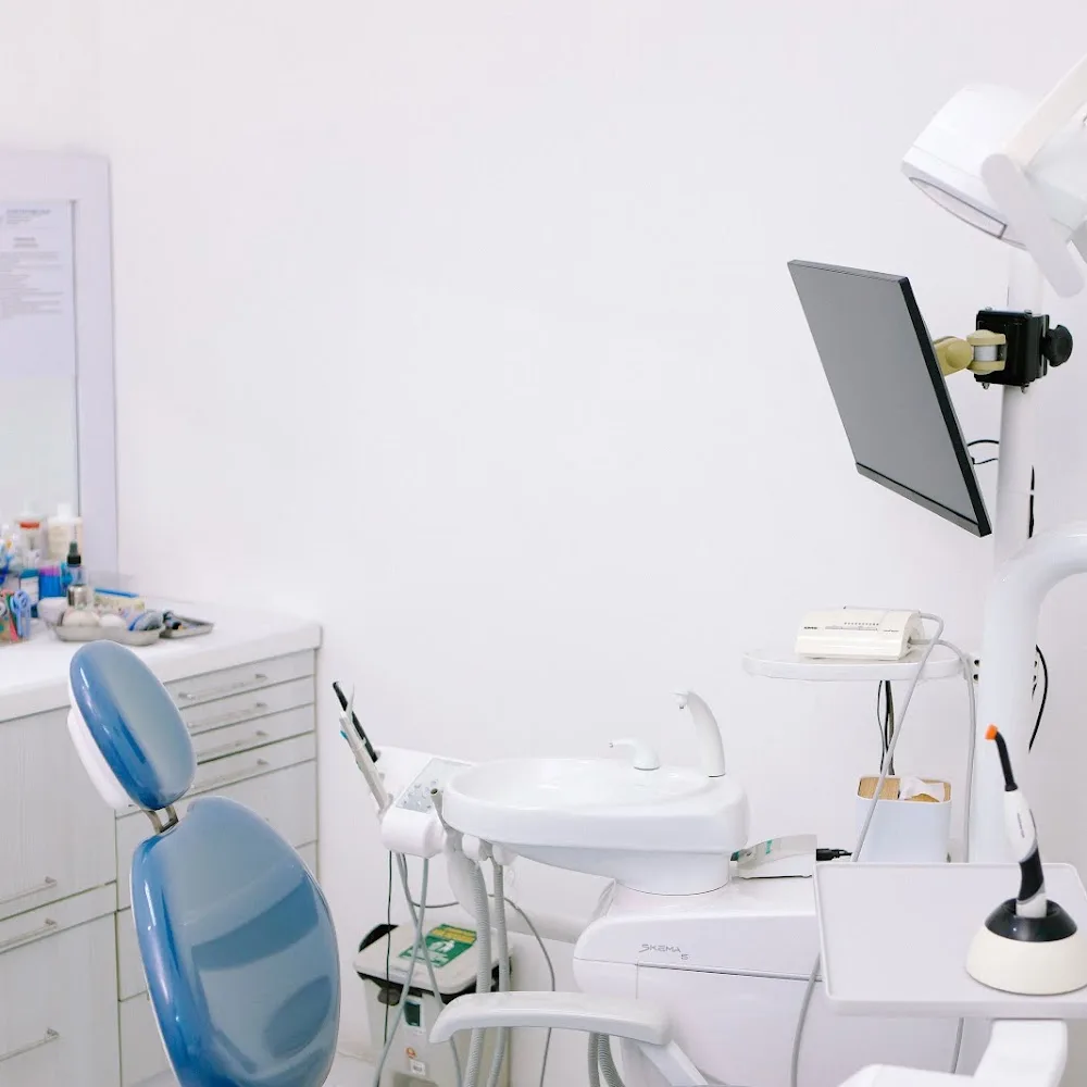 uSmile Klinik Pratama | Dokter Gigi Alam Sutera