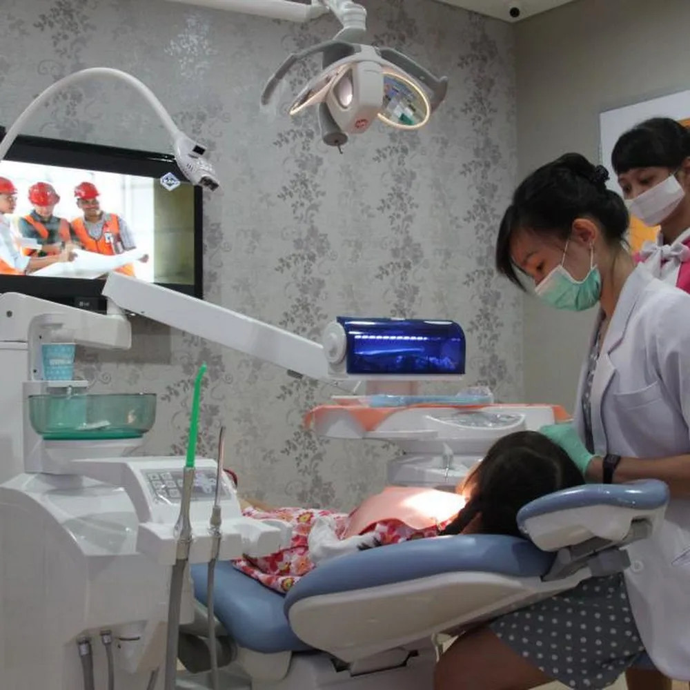 Smile 'N' Shine Dental Care Centre
