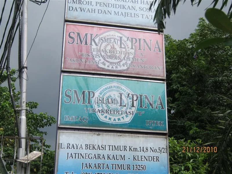 SMP Islam L Pina — Kemendikdasmen