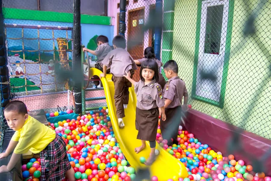 Islam Terpadu Nurul Amal
