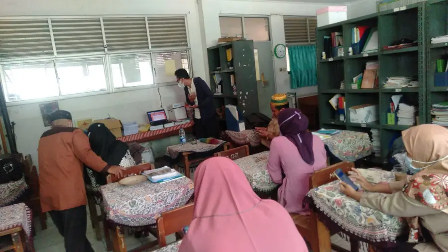 SMP ISLAM AL MUTTAQIN