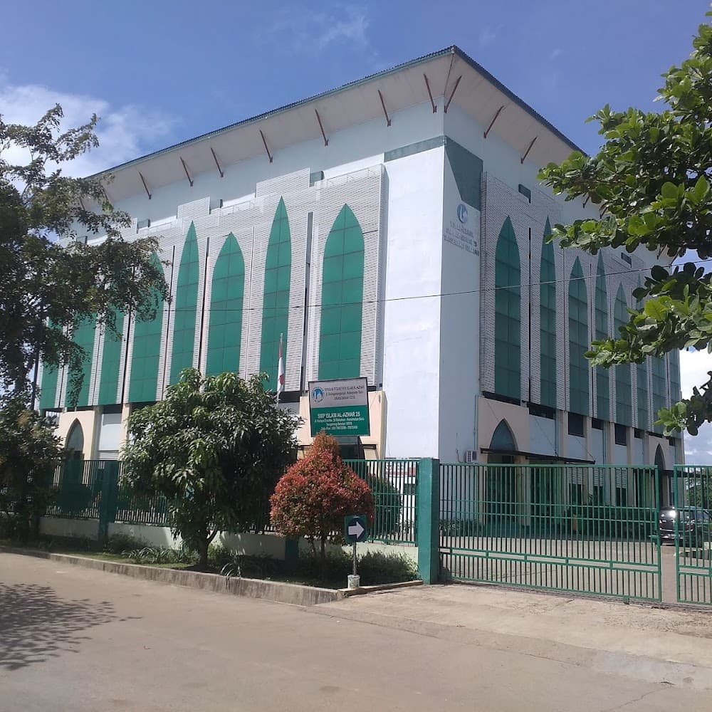 SMP ISLAM AL-AZHAR 25