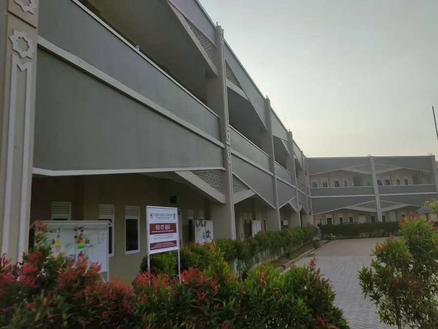 Qonita Islamic Boarding School